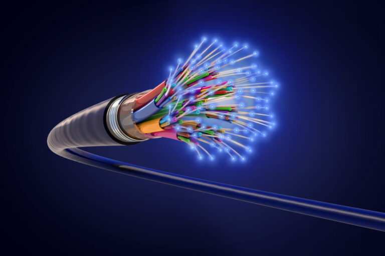 what-s-the-difference-between-copper-cable-and-fiber-optic-cable